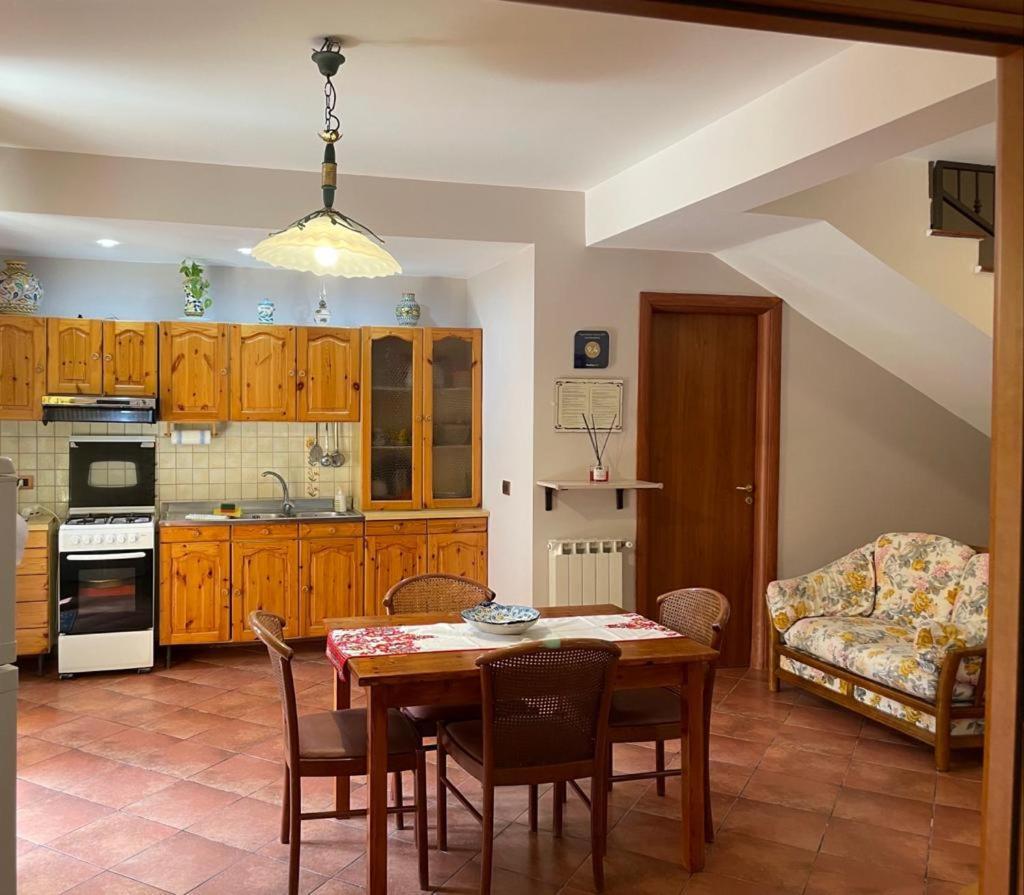 Casa Montalbano Apartman Porto Empedocle Kültér fotó